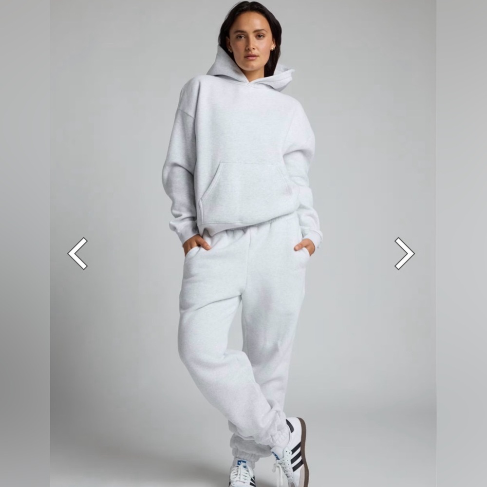 Women's White Fleece Jogger Pants - Relaxed Fit